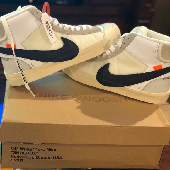 off white blazer box